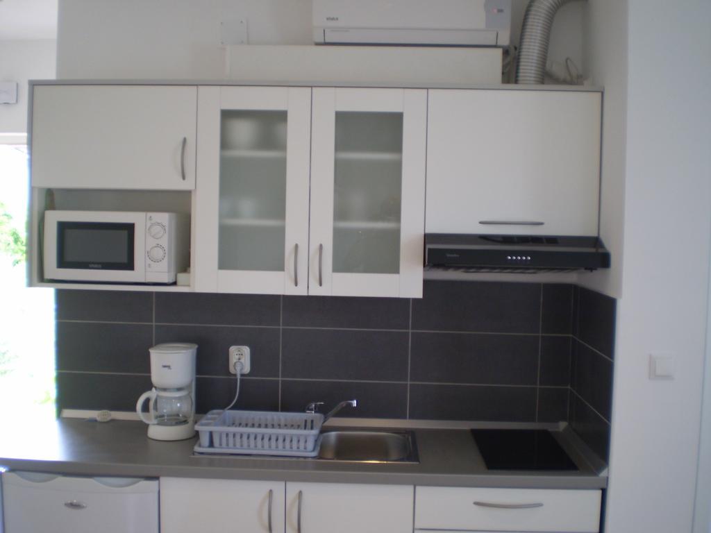 Apartments Tare, Free Parking Vodice Room photo